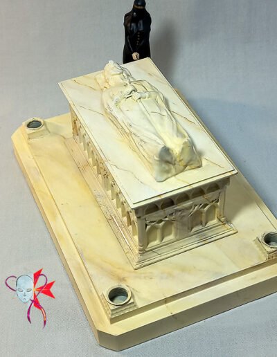 Tomb of Aragorn 003 Beige Marble @ Dressart3d.com Portfolio