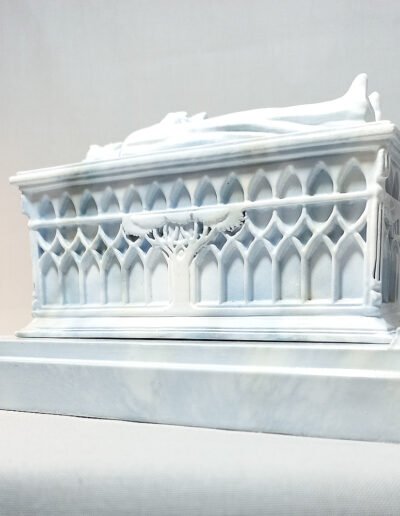 Tomb of Aragorn 001 Marble White @ Dressart3d.com Portfolio