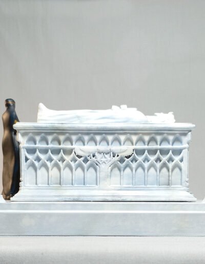 Tomb of Aragorn 001 Marble White @ Dressart3d.com Portfolio