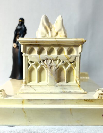 Tomb of Aragorn 003 Beige Marble @ Dressart3d.com Portfolio