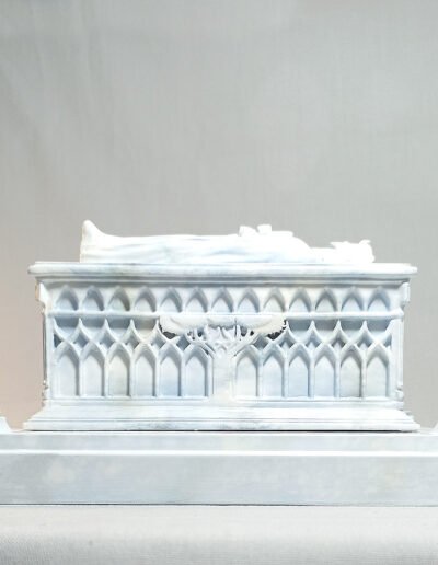 Tomb of Aragorn 001 Marble White @ Dressart3d.com Portfolio