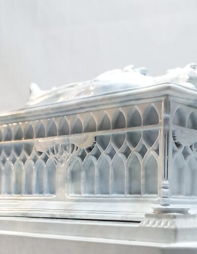 Tomb of Aragorn 001 Marble White @ Dressart3d.com Portfolio