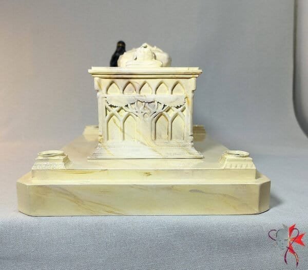 Tomb of Aragorn 003 Beige Marble @ Dressart3d.com Portfolio