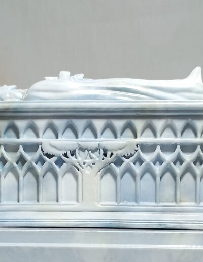 Tomb of Aragorn 001 Marble White @ Dressart3d.com Portfolio