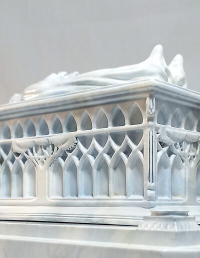 Tomb of Aragorn 001 Marble White @ Dressart3d.com Portfolio