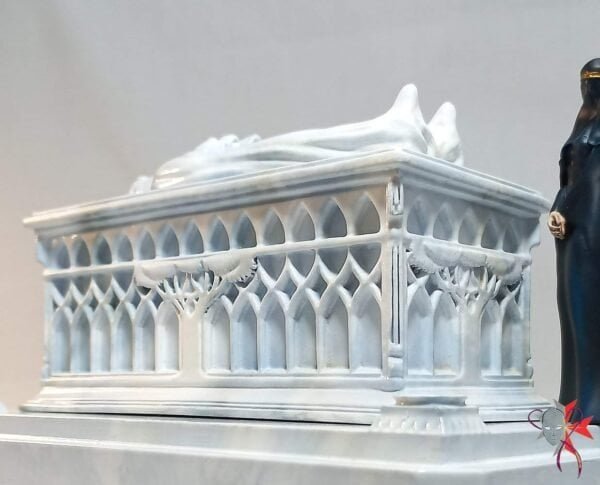 Tomb of Aragorn 001 Marble White @ Dressart3d.com Portfolio