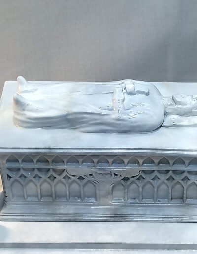 Tomb of Aragorn 001 Marble White @ Dressart3d.com Portfolio