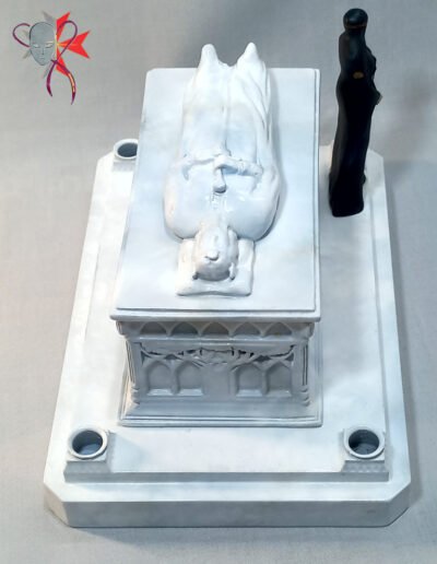 Tomb of Aragorn 001 Marble White @ Dressart3d.com Portfolio