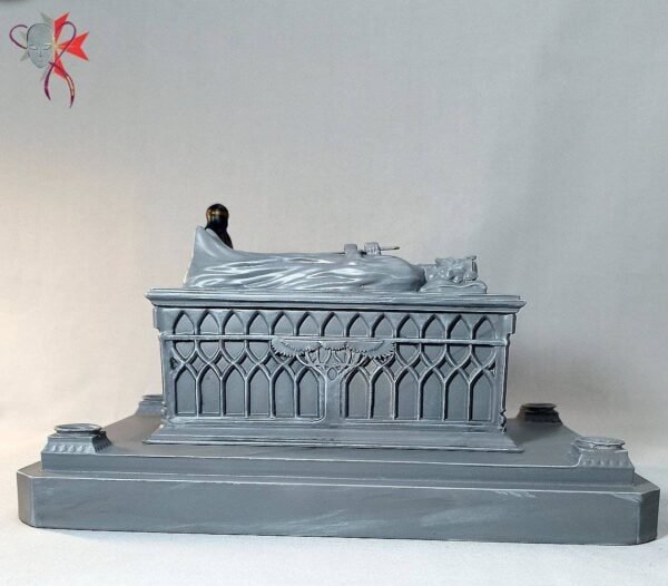 Tomb of Aragorn 002 Grey White @ Dressart3d.com Portfolio