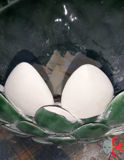 Restoration-Commission-Ceramic-Green-Vase-SANDING -@-dressart3d.com